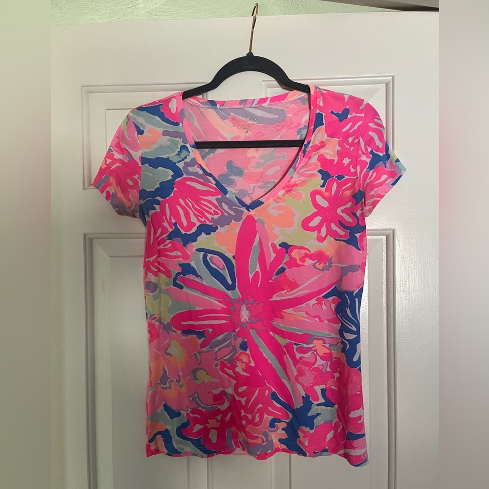 Lilly Pulitzer Pink V Neck Tee